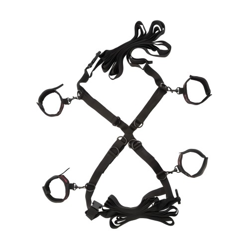 Restricciones en Cruz sobre la Cama Scandal